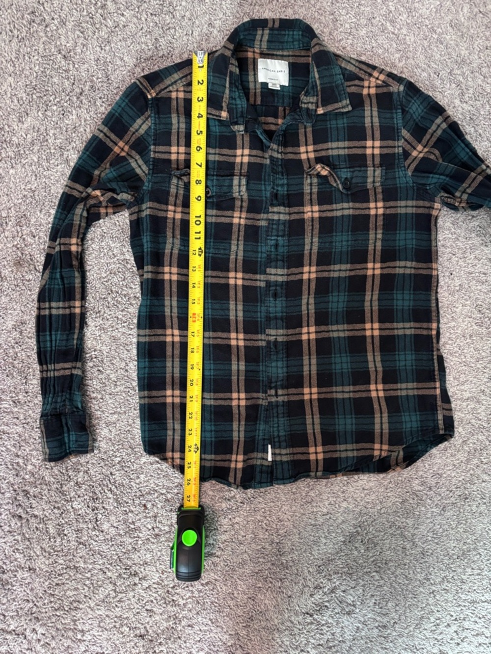 American Eagle Plaid Flannel Shirt Green Tan Grunge Cozy Classic fit Size Small - Picture 9 of 10